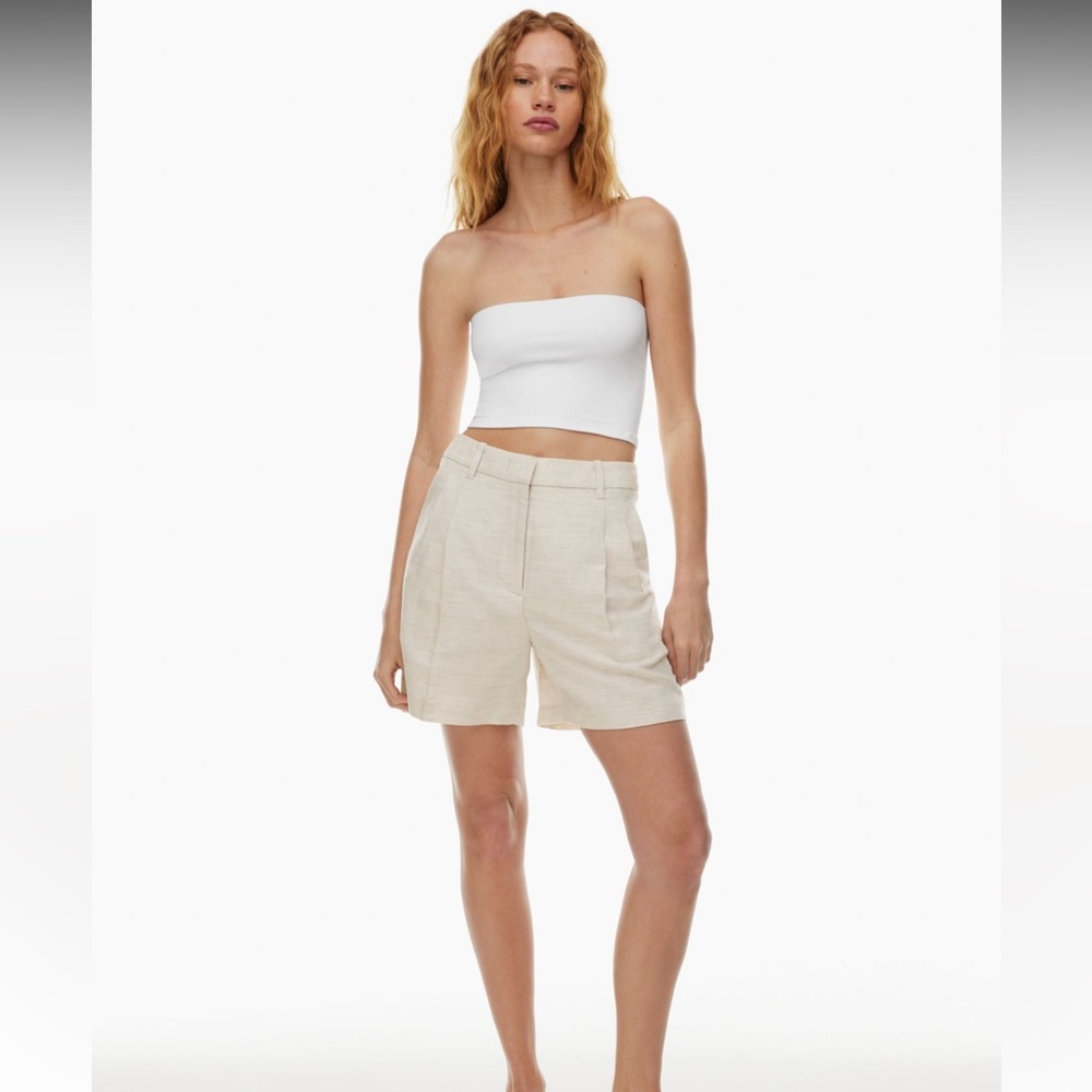 Aritzia effortless shorts